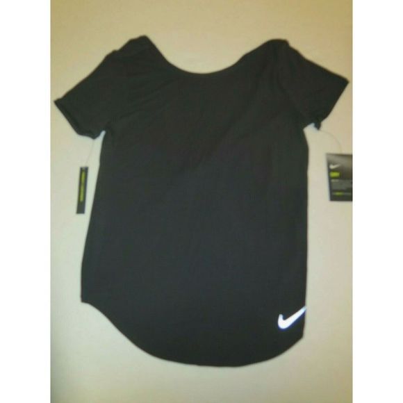 Nike CI9481-010 Women’s Sz Small Black Twist Top Short Sleeve $50 - Picture 5 of 6